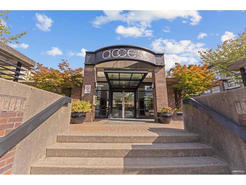 329 10838 CITY PARKWAY, Surrey, photo 2