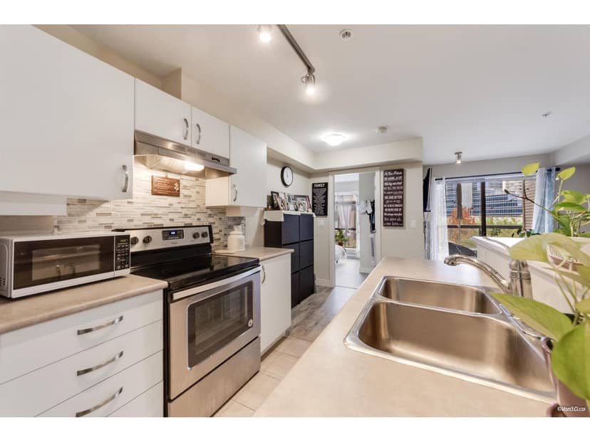 329 10838 CITY PARKWAY, Surrey, photo 8