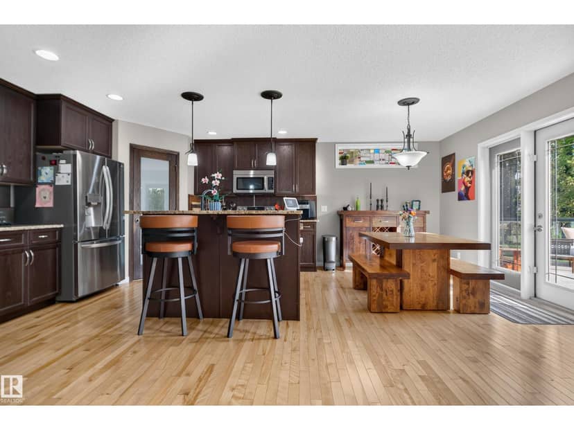 20853 92A AV NW — photo 11 of 40