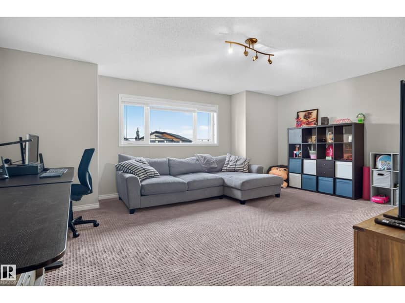 20853 92A AV NW — photo 33 of 40