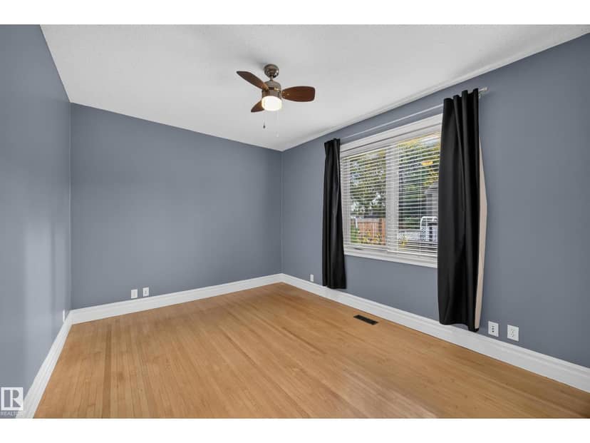 9615 75 AV NW — photo 21 of 40