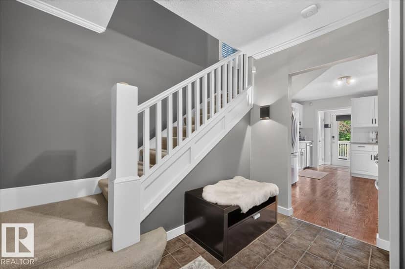 10549 130 ST NW — photo 11 of 40