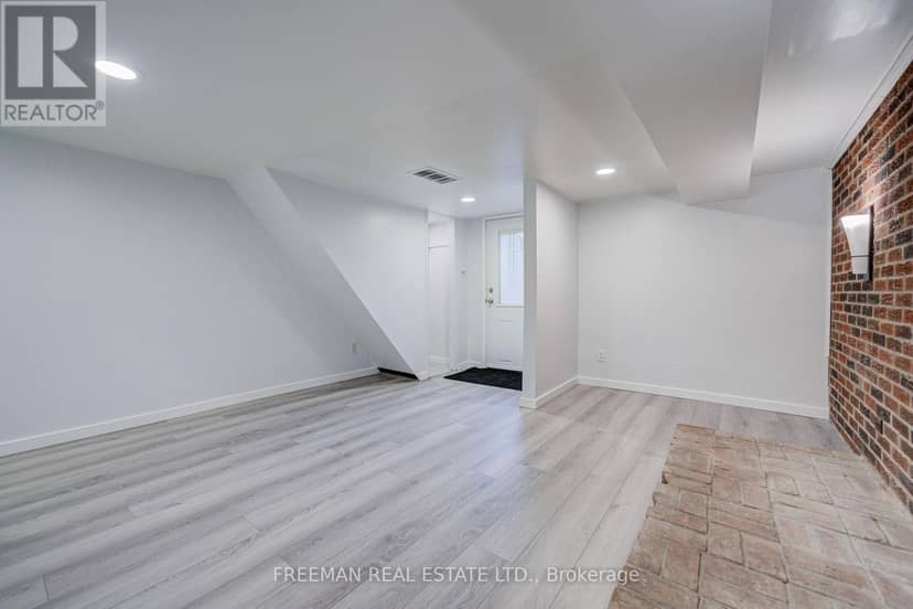 431 Manning Avenue — photo 33 of 40