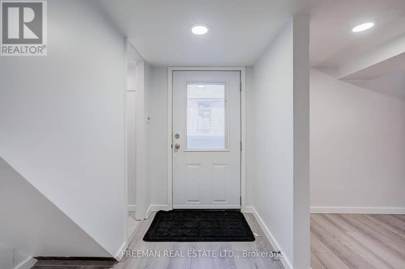 431 Manning Avenue — photo 35 of 40