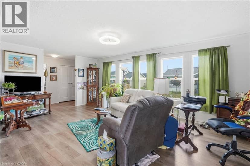 17 BENT WILLOW Court, Nanticoke, photo 3