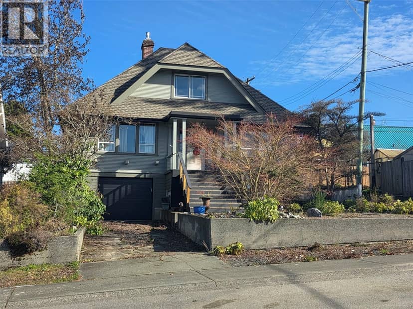 3039 5th Ave — photo 1 of 34