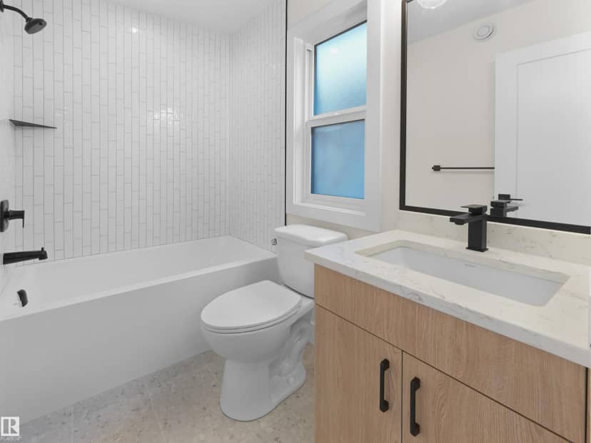 8136 77 AV NW — photo 27 of 34