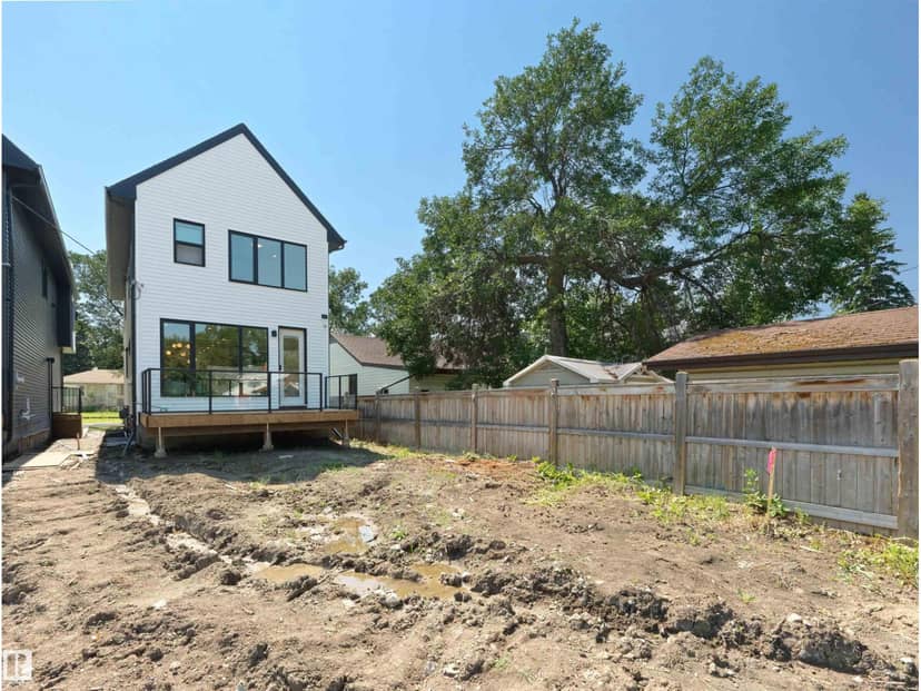 8136 77 AV NW, Edmonton, photo 3