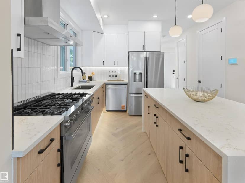 8136 77 AV NW, Edmonton, photo 8