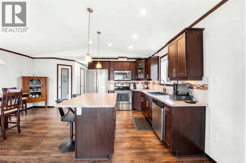 92, 41019 Range Road 11 — photo 19 of 40