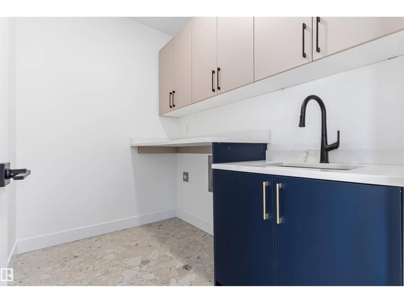 2720 63 AV — photo 38 of 40