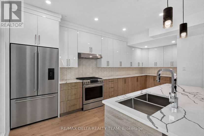 45 St Claire Avenue — photo 13 of 34