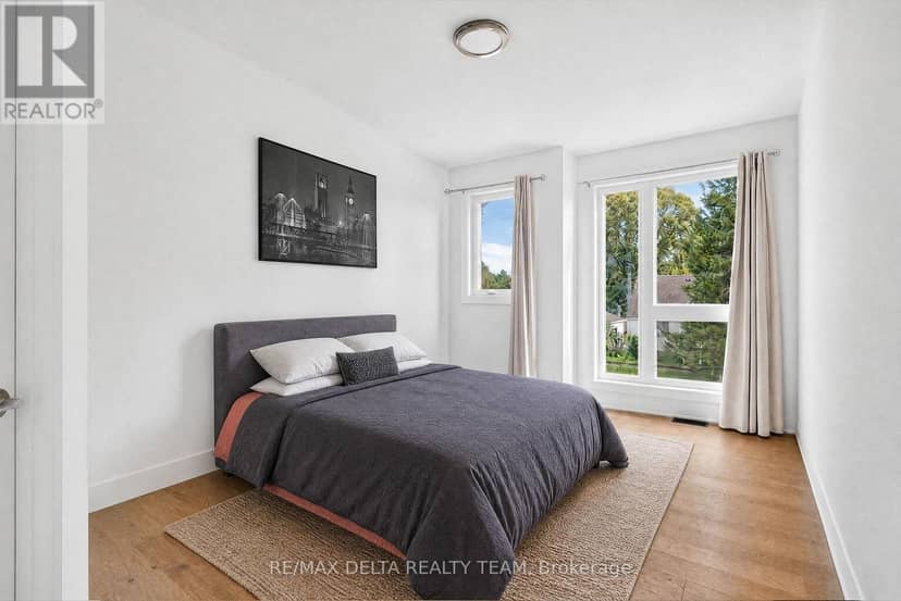 45 St Claire Avenue — photo 30 of 34