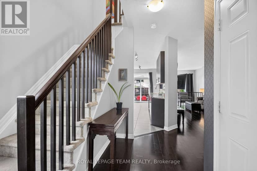 111 Hawkeswood Drive — photo 4 of 40