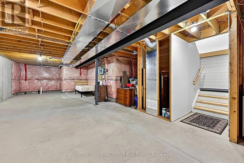 95 Lucy Lane — photo 21 of 26