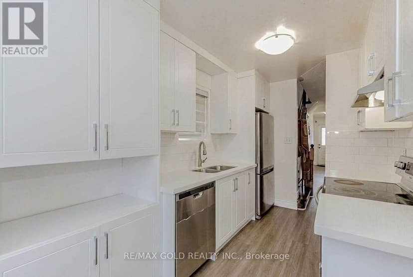 35 Ridgefield Court, Brampton, photo 8