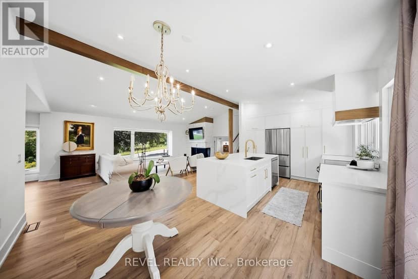 222 Albert Street — photo 6 of 40