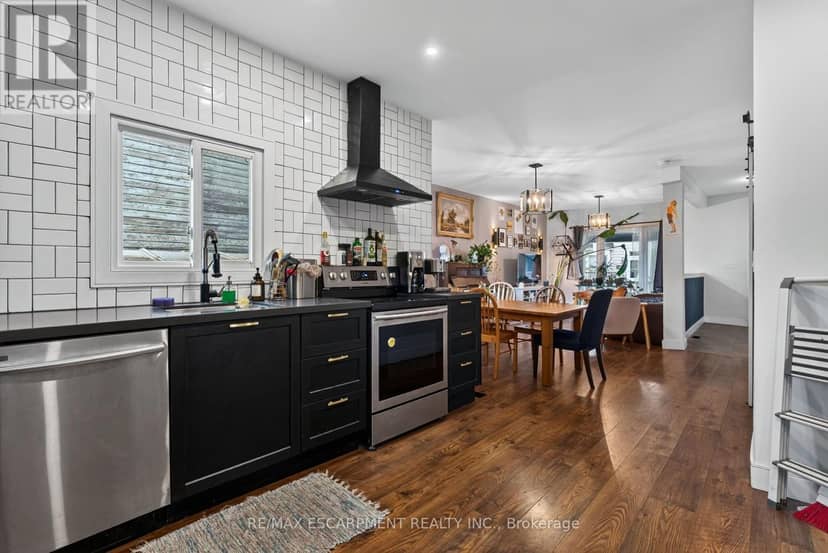 29 Shaw Street — photo 14 of 36