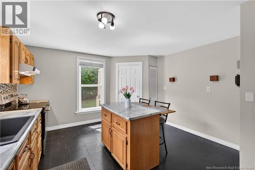 4202 Water Street — photo 8 of 40