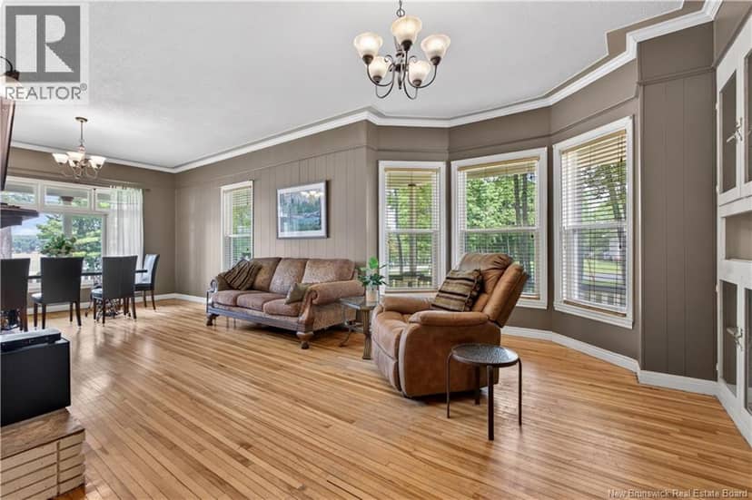 4202 Water Street — photo 17 of 40