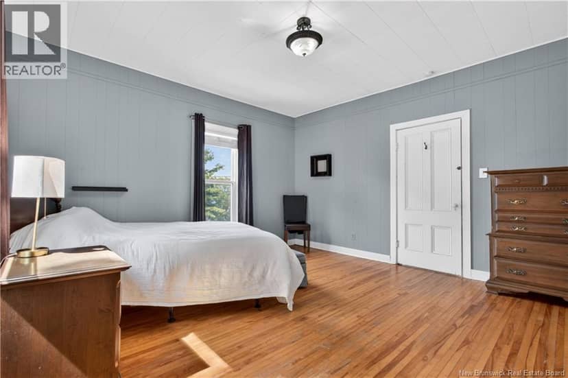 4202 Water Street — photo 33 of 40