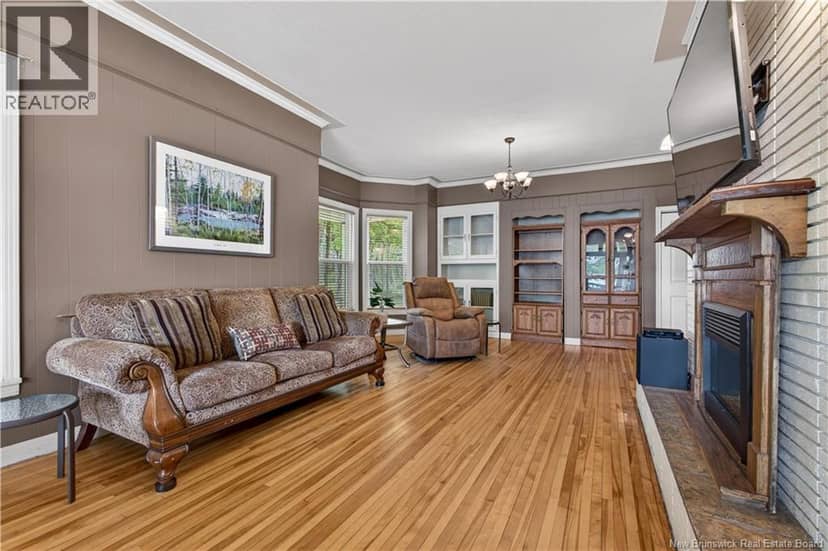 4202 Water Street — photo 16 of 40