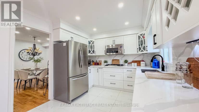 303 Hickory Circle — photo 13 of 32