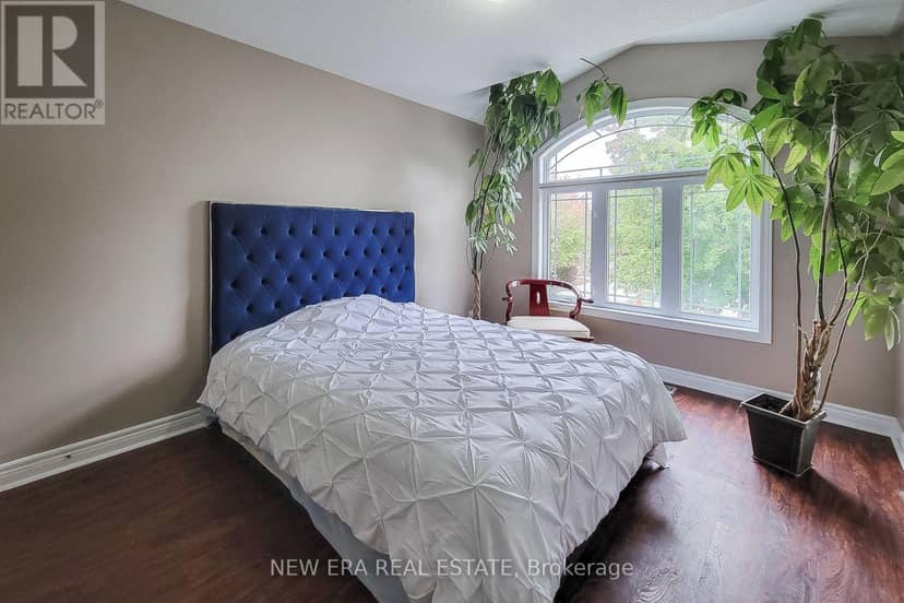 214 Cloverleaf Drive — photo 37 of 40