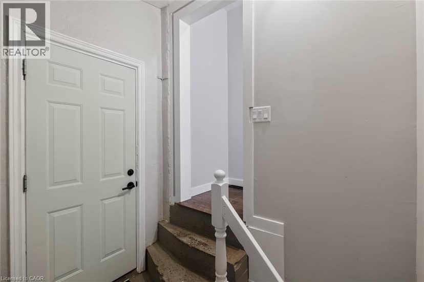 21 CEDAR Street — photo 25 of 40