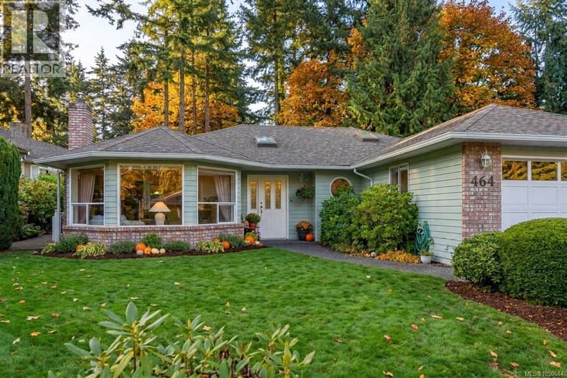 464 Quatsino Rd — photo 1 of 36