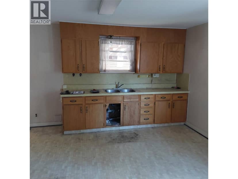 3220 35 Street, Vernon, photo 4