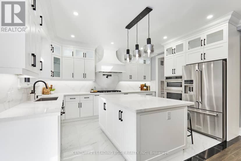 24 Larwood Boulevard — photo 12 of 40