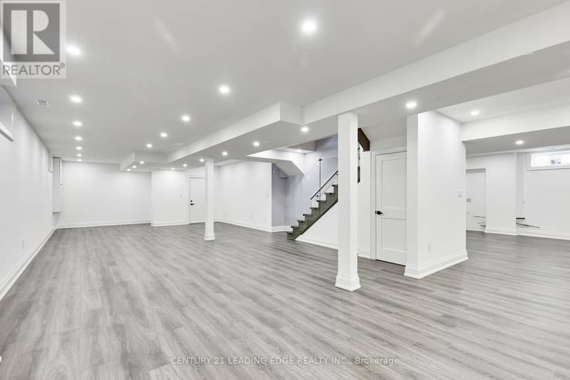 24 Larwood Boulevard — photo 35 of 40