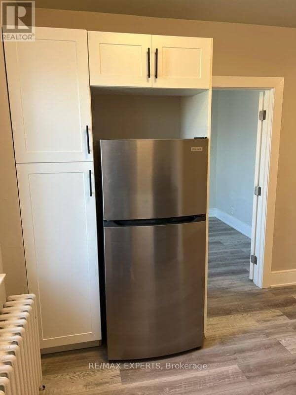 393 King Street E — photo 19 of 19
