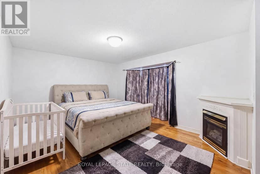 11 Redtail Crescent — photo 19 of 40
