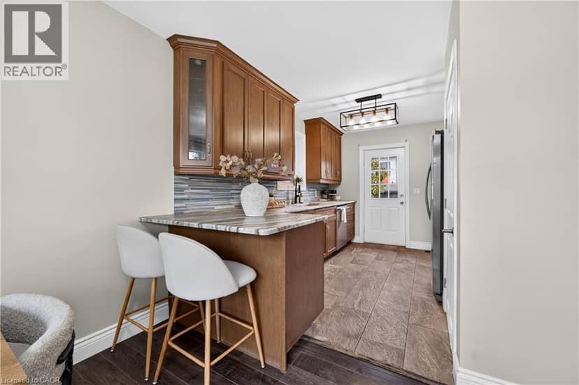 176 AVALON Place — photo 14 of 40