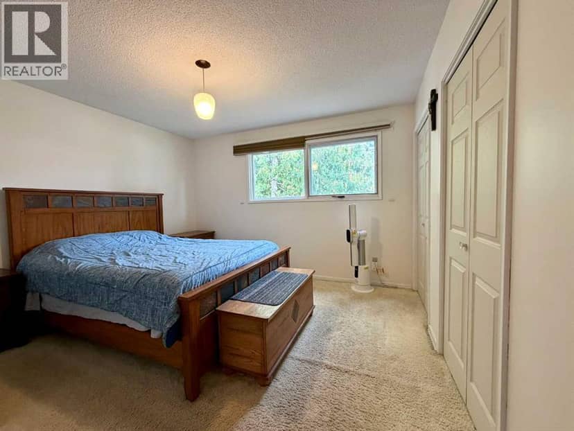 1305 5 Avenue — photo 11 of 28