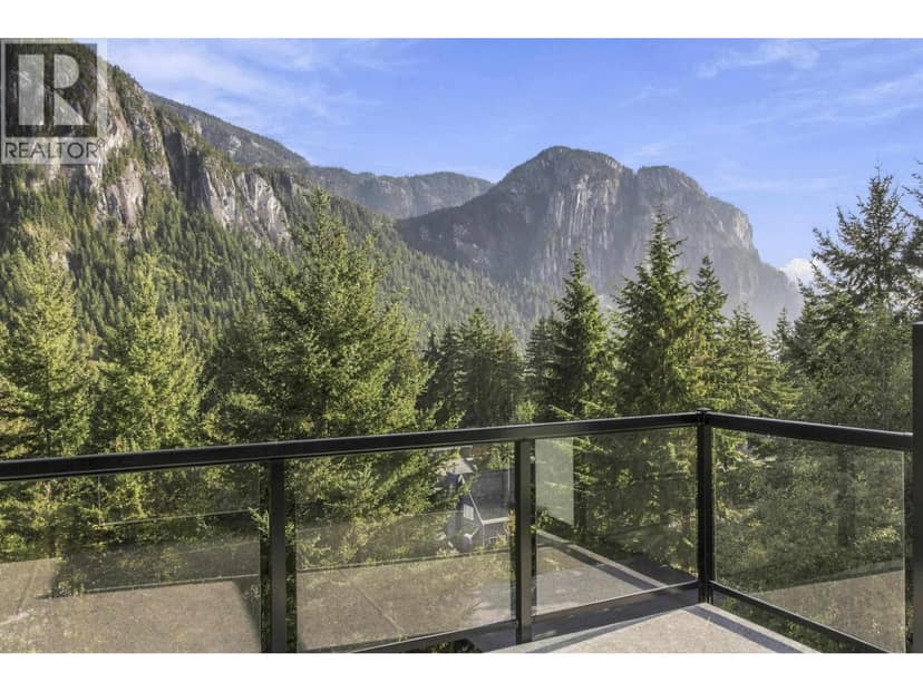 2 2096 CRUMPIT WOODS DRIVE, Squamish