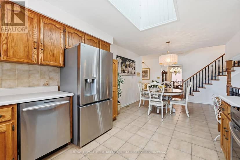 83 Oakridge Drive — photo 14 of 40