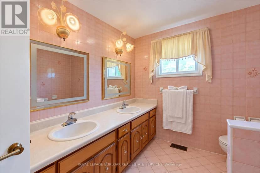 83 Oakridge Drive — photo 24 of 40