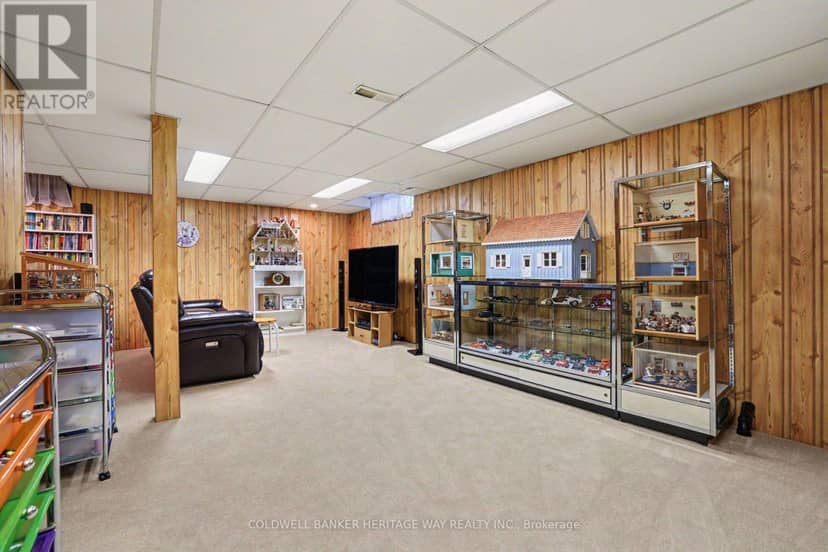 45 Shadetree Crescent — photo 29 of 39