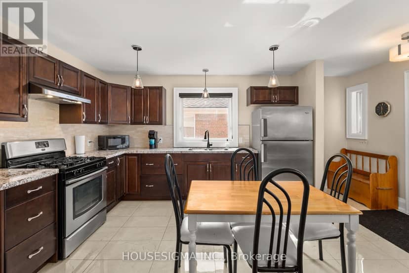 309 Baldwin Street — photo 5 of 40