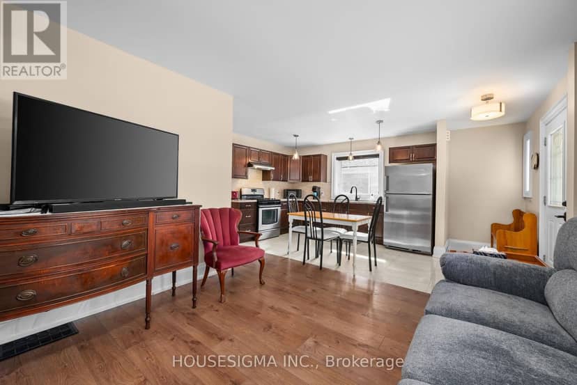 309 Baldwin Street — photo 9 of 40