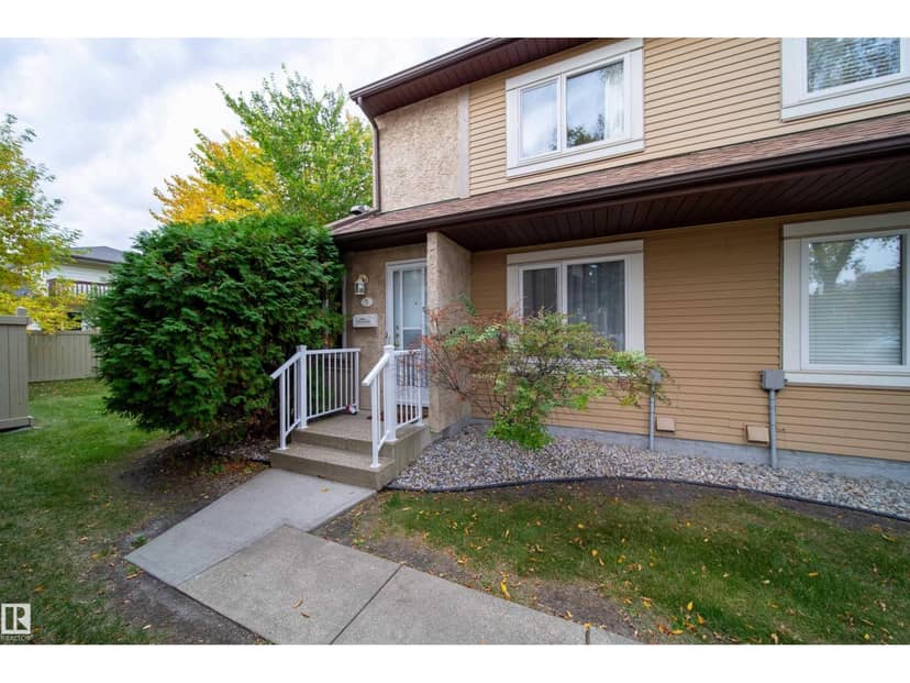 #5 11111 26 AV NW, Edmonton
