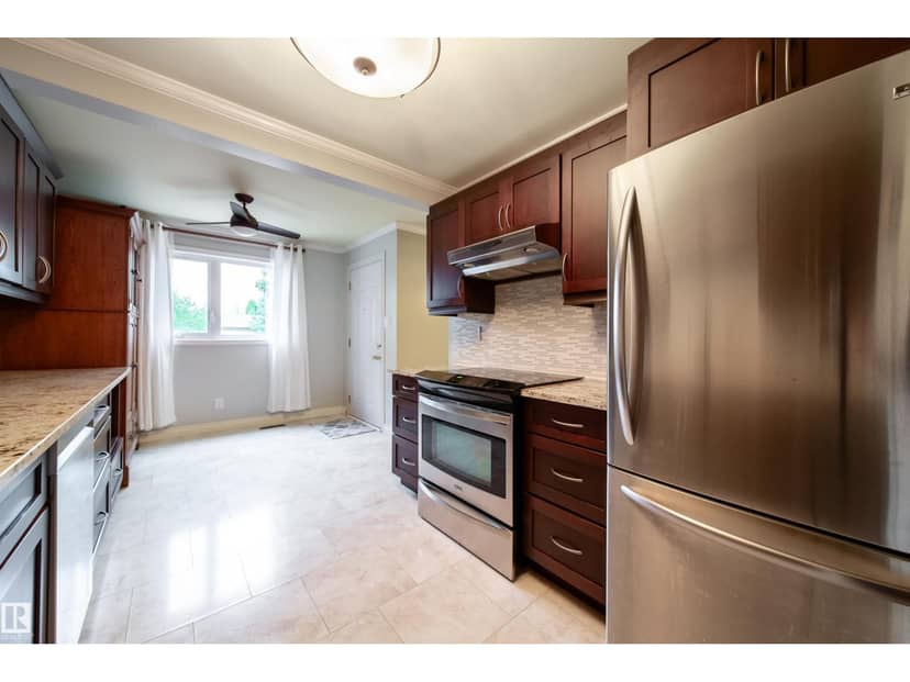 #5 11111 26 AV NW — photo 11 of 32