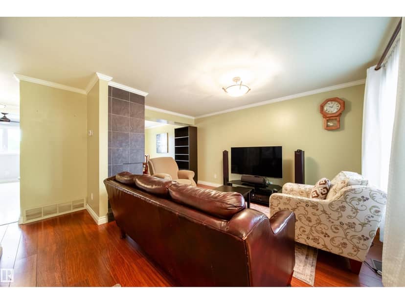 #5 11111 26 AV NW, Edmonton, photo 2