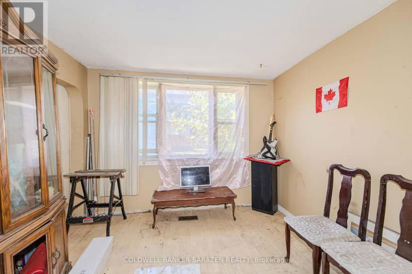 215 Desrosiers Street — photo 15 of 28