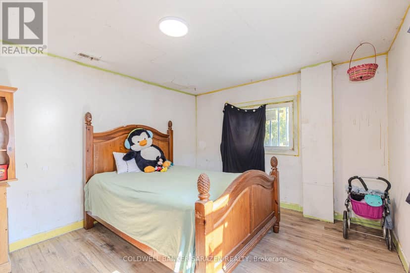 215 Desrosiers Street — photo 22 of 28