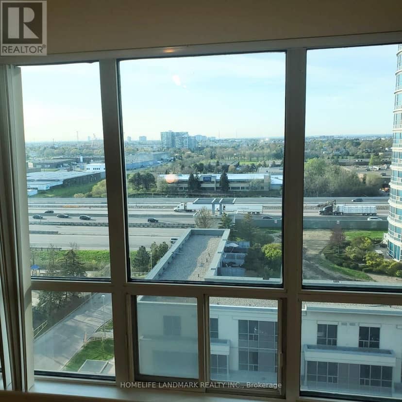 1115 - 8 Lee Centre Drive — photo 1 of 9