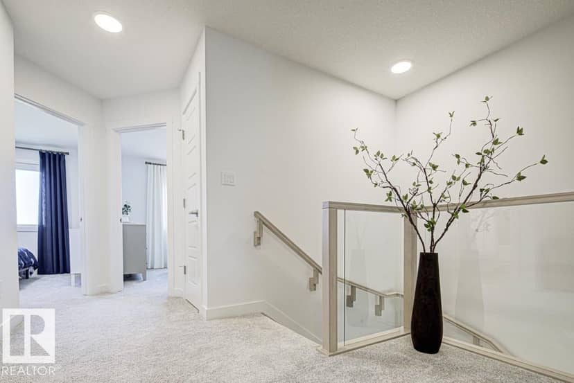 25 Empress Wy — photo 16 of 29